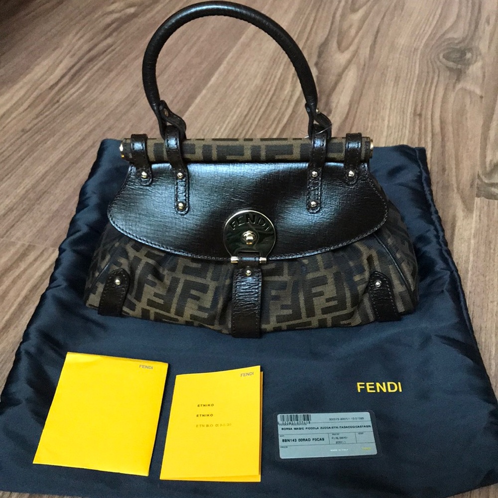A93- 💯 % authentic Fendi bag